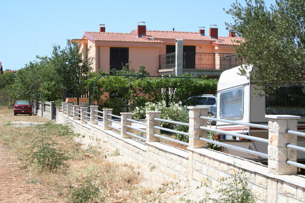 Apartments Santa Barbara Biograd Na Moru Zewnętrze zdjęcie