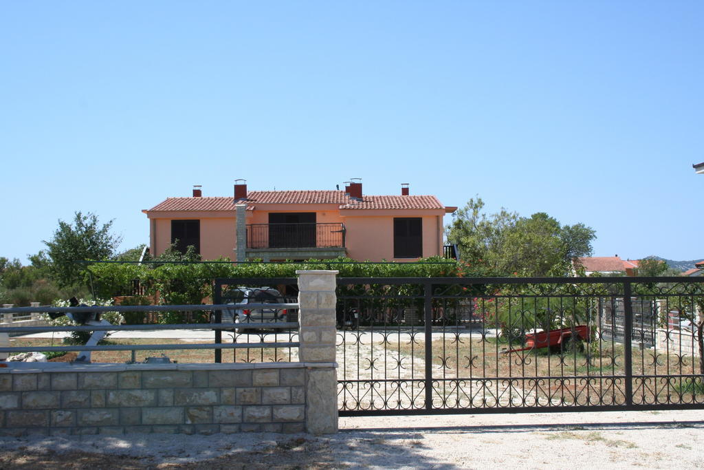 Apartments Santa Barbara Biograd Na Moru Zewnętrze zdjęcie