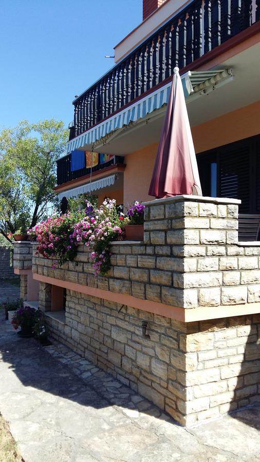 Apartments Santa Barbara Biograd Na Moru Zewnętrze zdjęcie