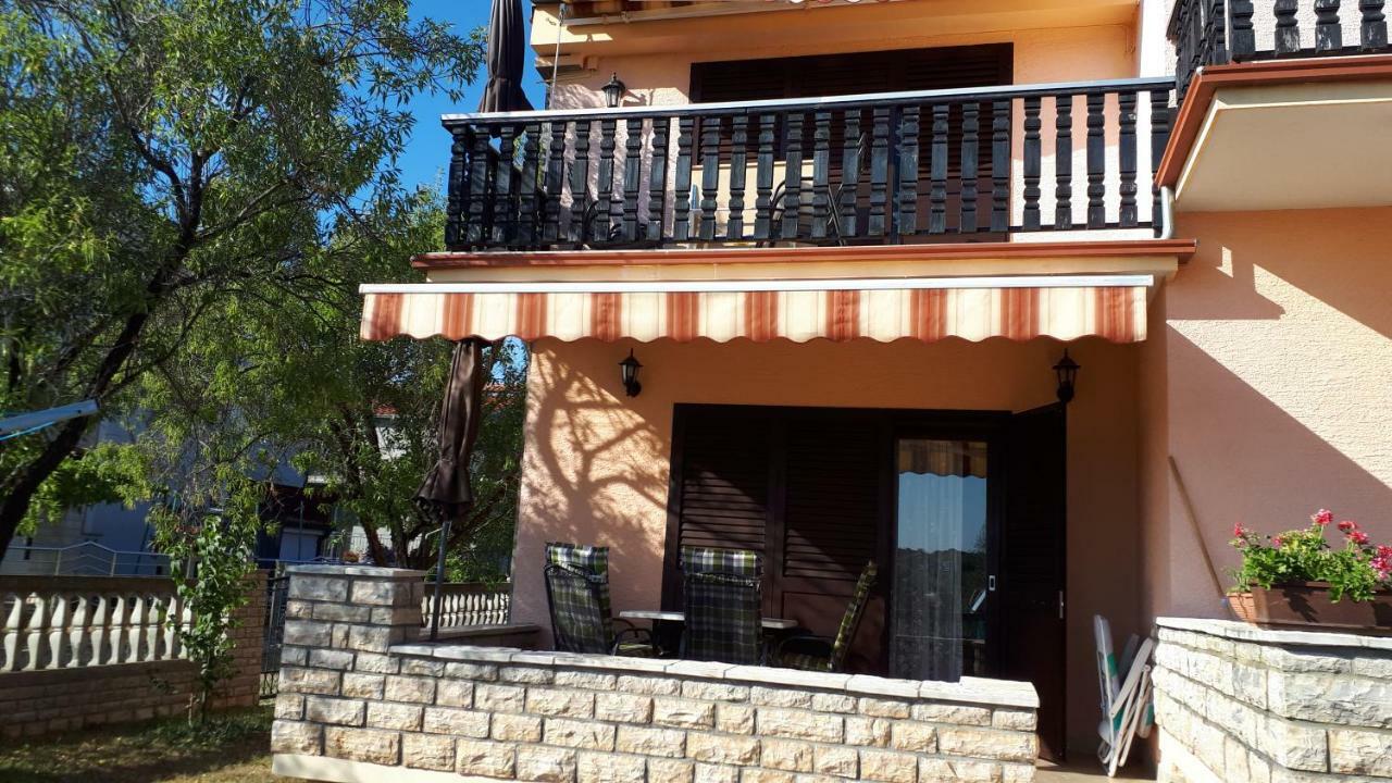 Apartments Santa Barbara Biograd Na Moru Zewnętrze zdjęcie