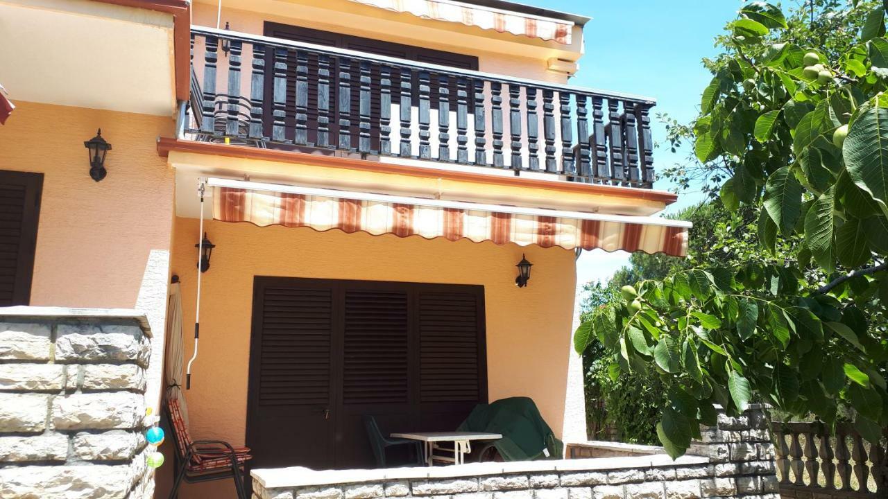 Apartments Santa Barbara Biograd Na Moru Zewnętrze zdjęcie